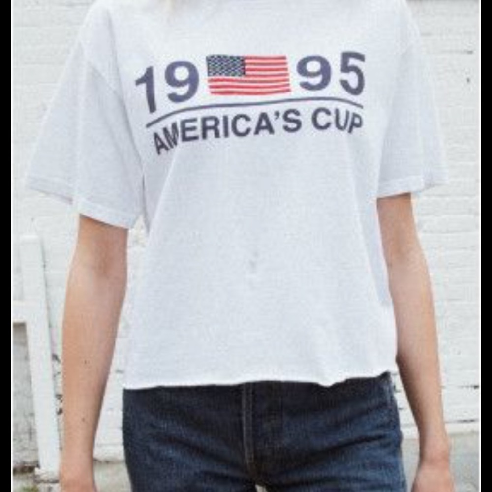 Brandy Melville America’s cup t-shirt